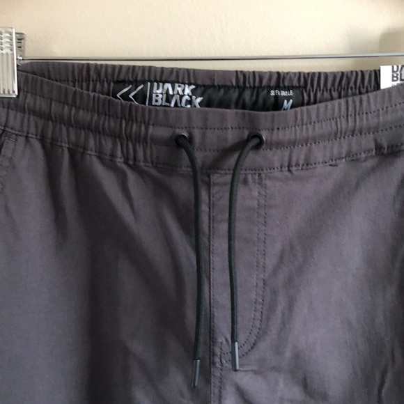 ๐10 for $100๐ stretch cargo shorts - Picture 2 of 8